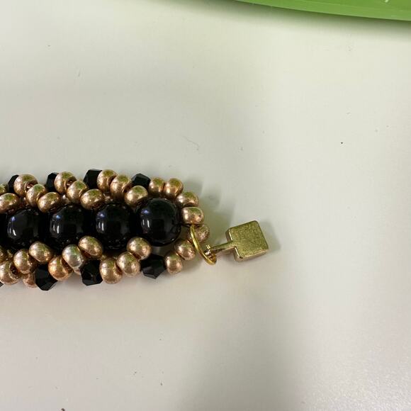 Handmade Black & Gold Beaded Bracelet Magnetic Clasp Gift Box Jewelry - Picture 7 of 9